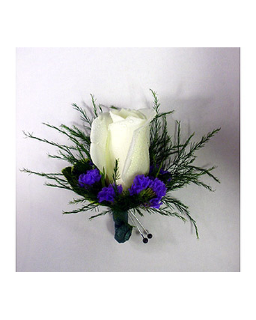 White Rose & Purple Statice Bout.