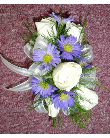 5 White Mini Rose & Monte Corsage