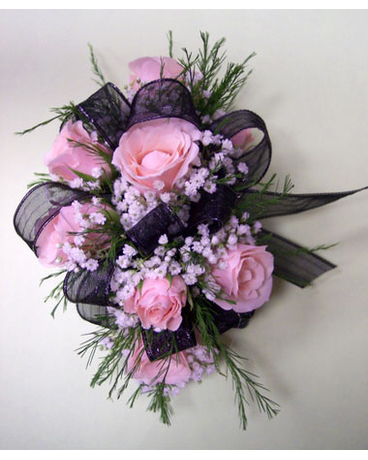 7 Pink Mini Rose Corsage