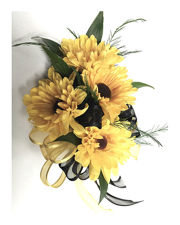 Viking Daisy Corsage